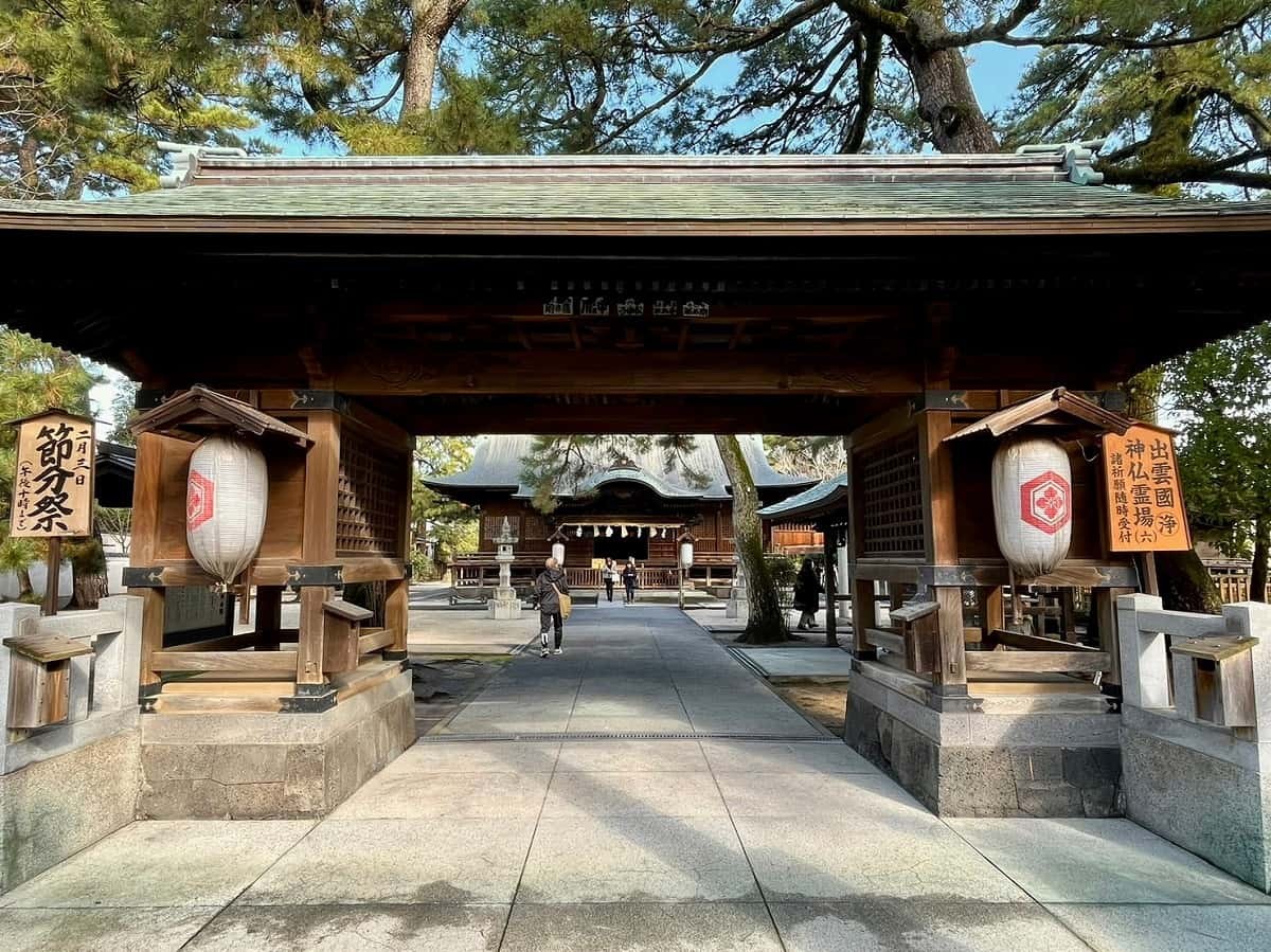 島根県松江市『売布神社』の外観