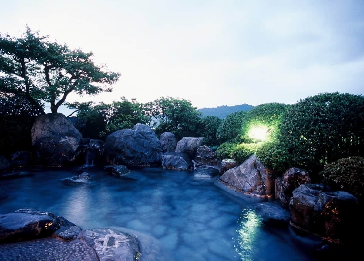 島根県安来市広瀬町の温泉宿「さぎの湯荘」の露天風呂