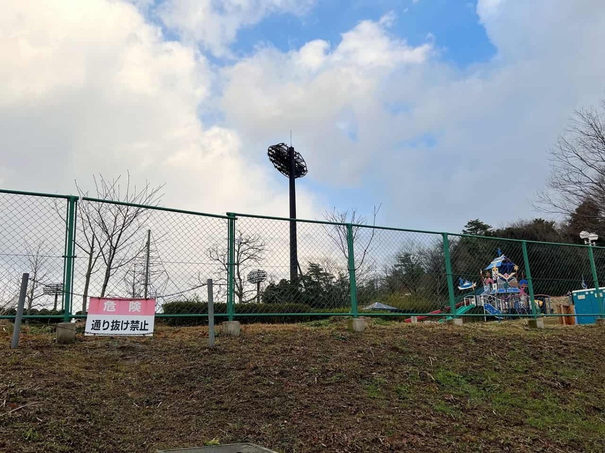 松江総合運動公園の中にある子ども広場の様子