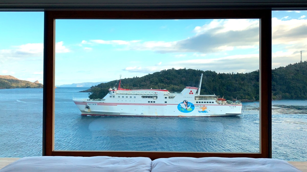 島根県隠岐の島・海士町にオープンした話題の島ホテル『エントウ』のスイートルームからの眺め