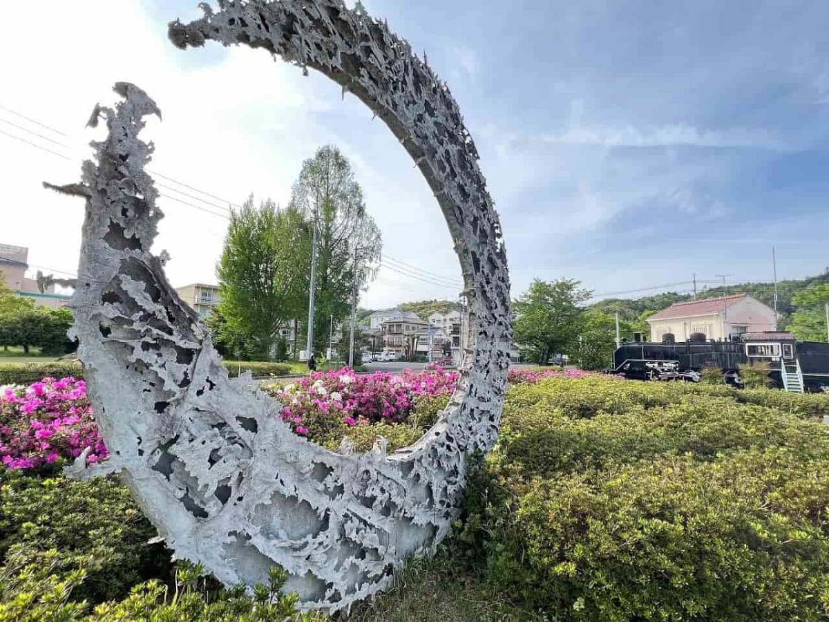 鳥取県倉吉市の「緑の彫刻プロムナード」の様子