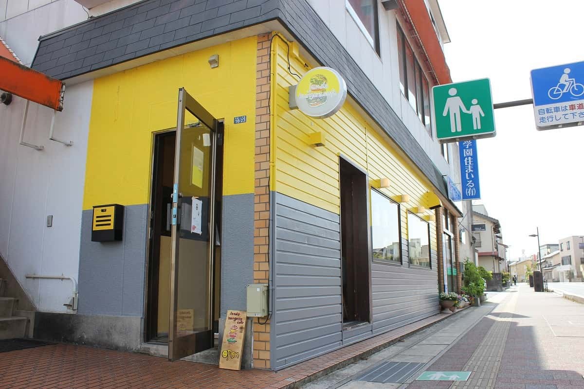 島根県松江市にあるハンバーガー専門店『jands burgers cafe』の外観