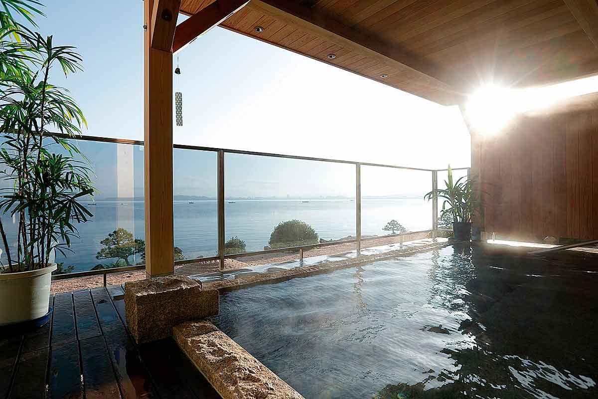 島根県松江市にある『玉造国際ホテル』の露天風呂