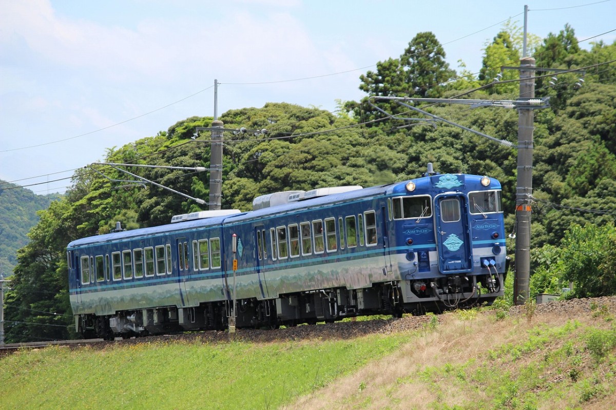 2022年7・8月にJR因美線で運行される観光列車「あめつち」