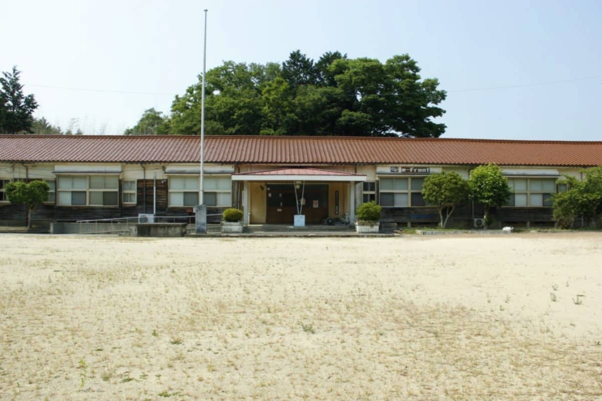 島根県浜田市の『旧後野小学校（石見公民館 後野分館）』の旧校舎