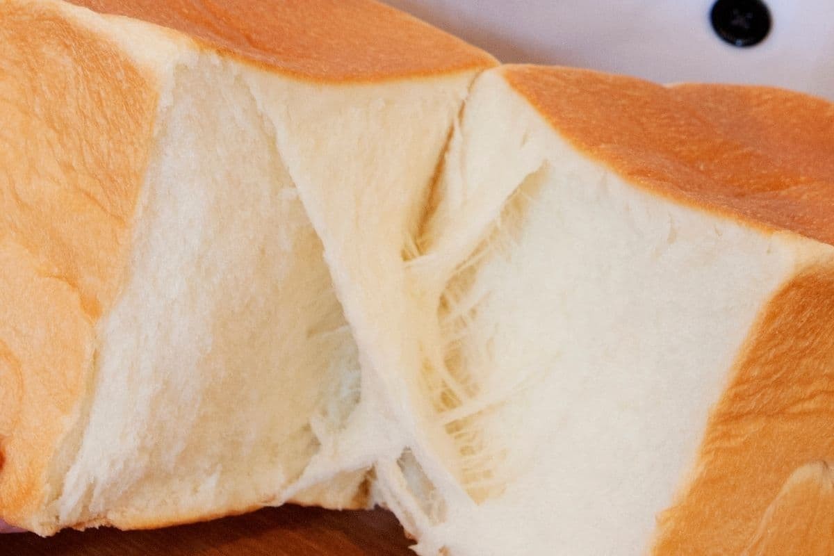 高級「生」食パン専門店『乃が美』の定番の生食パン