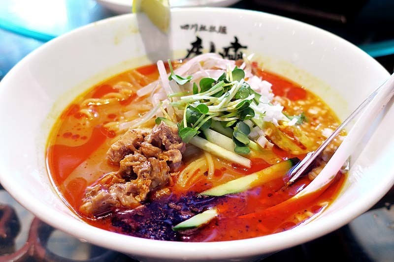 島根県松江市のラーメン店『四川担担麺 虎嘯（こしょう）松江店』の夏季限定メニュー「つめたい担担麺」