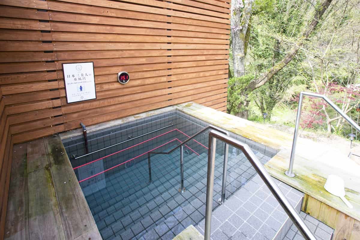 島根県出雲市にある『天然温泉旅館四季荘』の水風呂
