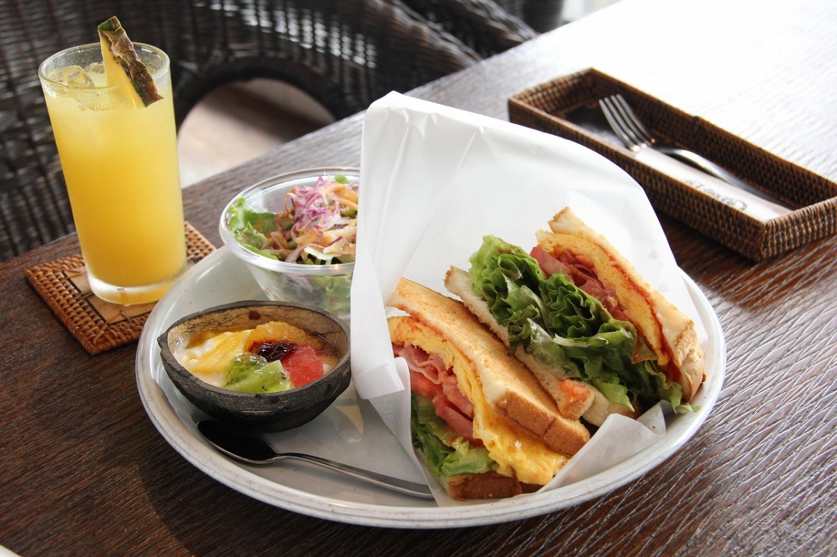 鳥取県米子市にあるカフェレストラン『オランラウト』のモーニング