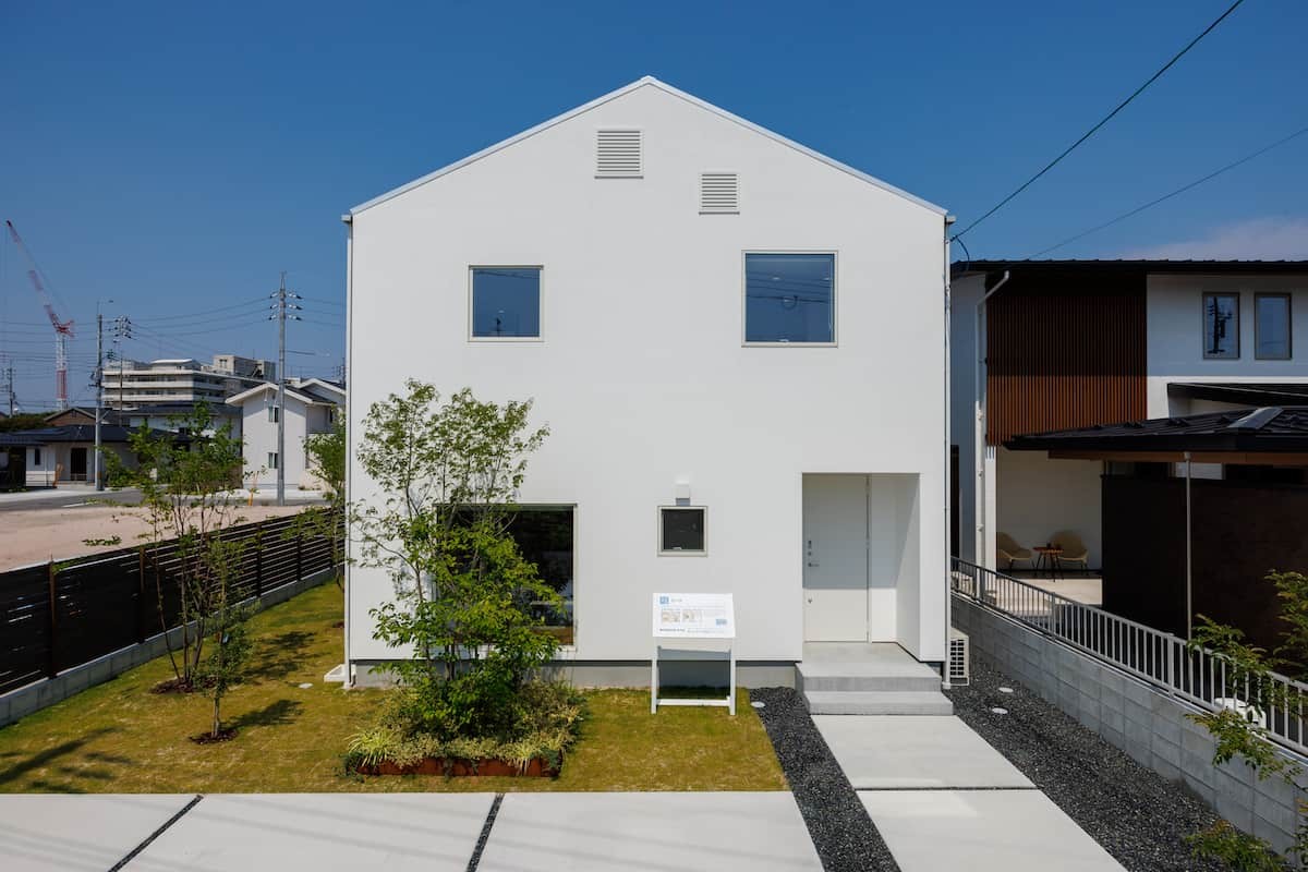 鳥取県米子市のおすすめ工務店「美保テクノス」による『無印良品』の「窓の家」のモデルハウス外観