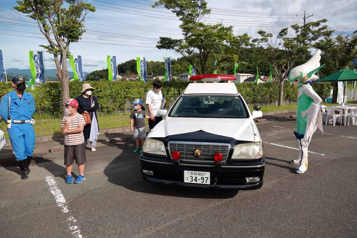 鳥取県警察のパトカー