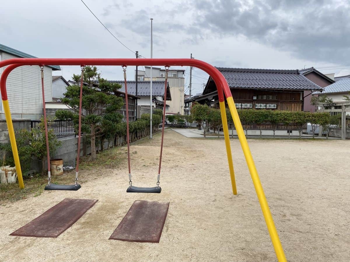 島根県松江市石橋町の『児守稲荷神社』隣にある児童公園