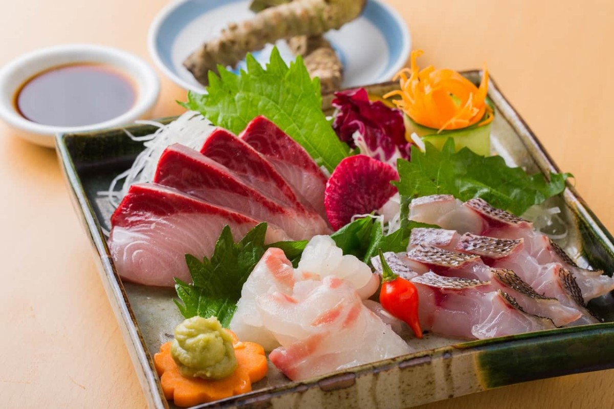 島根県益田市にある「びっくりや」の魚料理