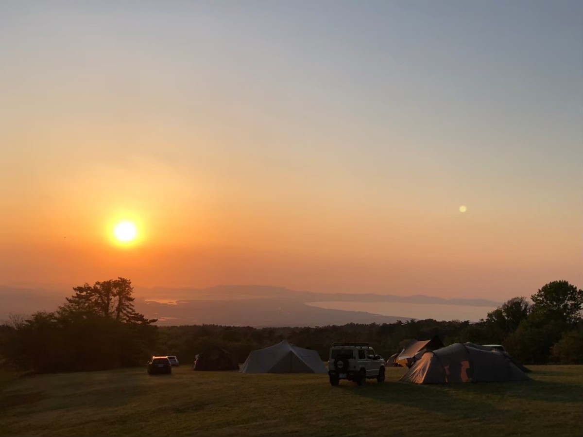 鳥取県伯耆町にあるオートキャンプ場『ますみず天空キャンプ場』の夕景