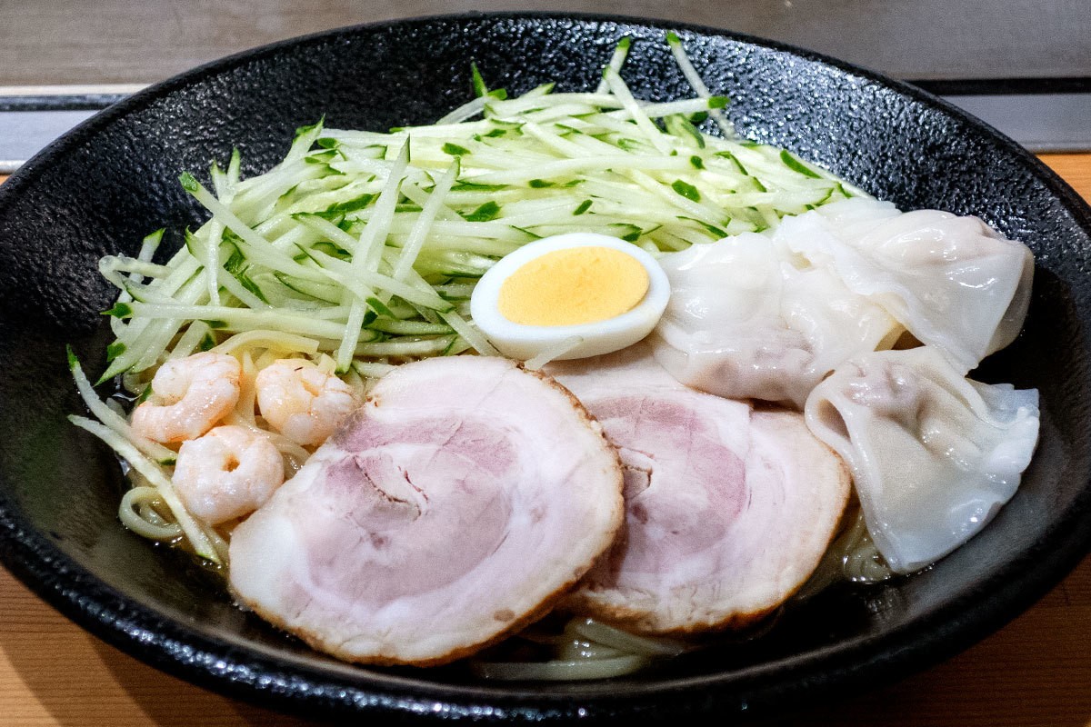 松江市菅田町の「お好み焼きひろしま」の「呉冷麺」