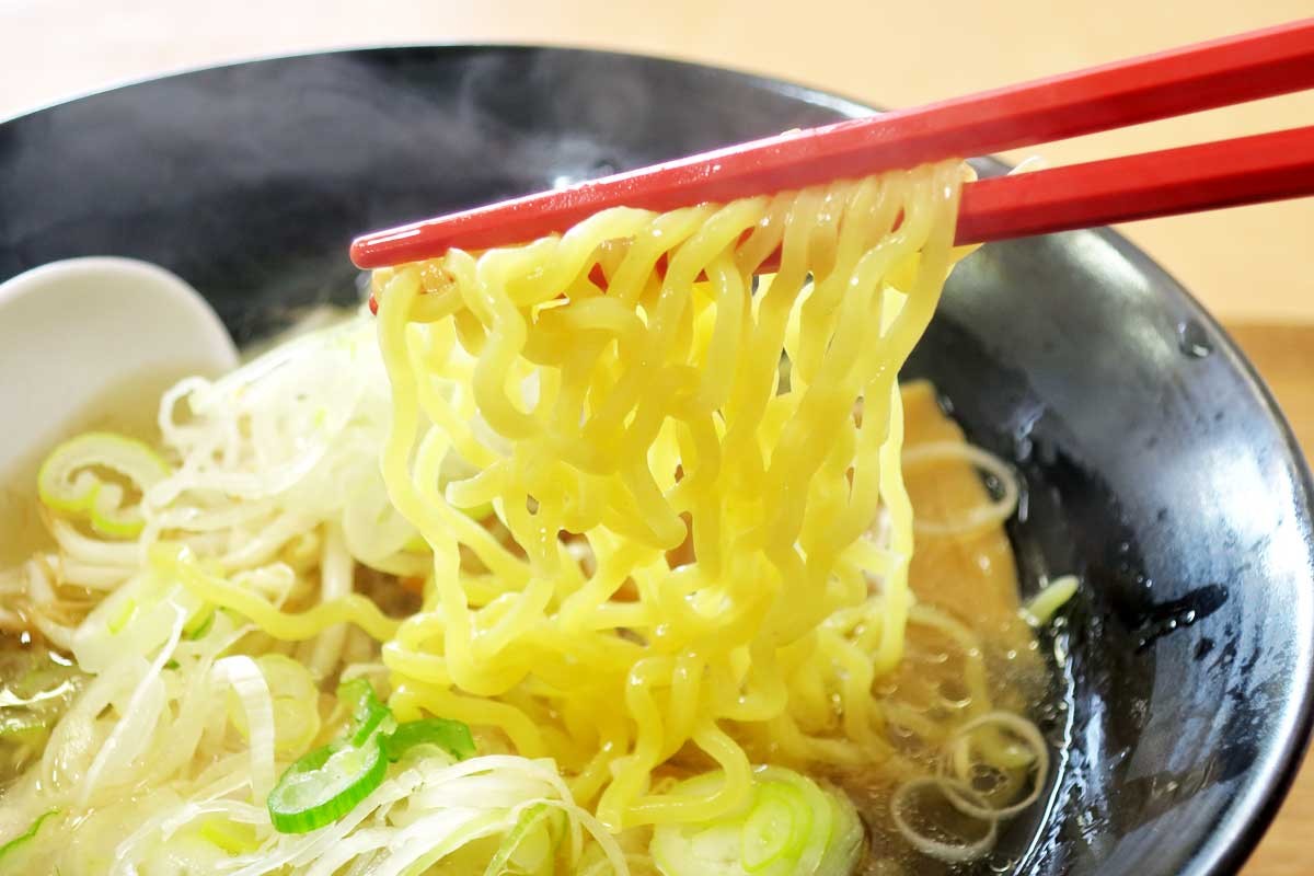 松江市鹿島町の食事処『多久食堂』のラーメン