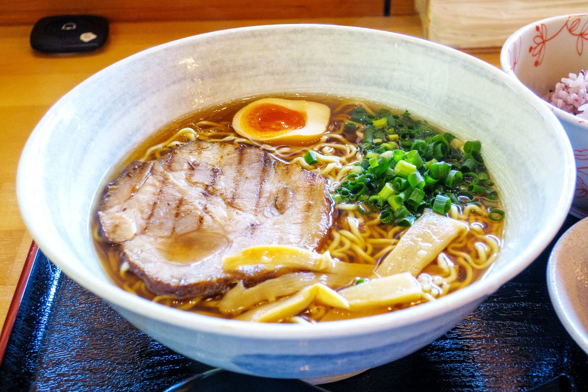 鳥取県倉吉市関金の燻製料理専門店『燻製道楽』のラーメン
