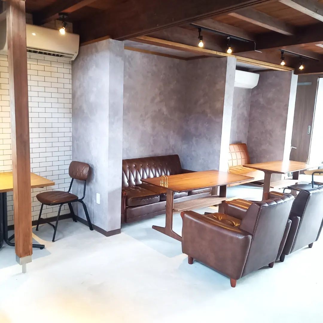 鳥取県大山町にあるカフェ『CAFE2020』の店内
