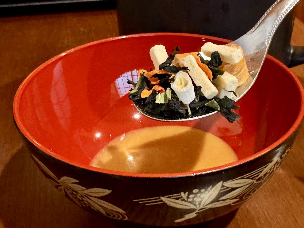 島根県出雲市にある寿司屋『天神寿司』の「海鮮丼ランチバイキング」