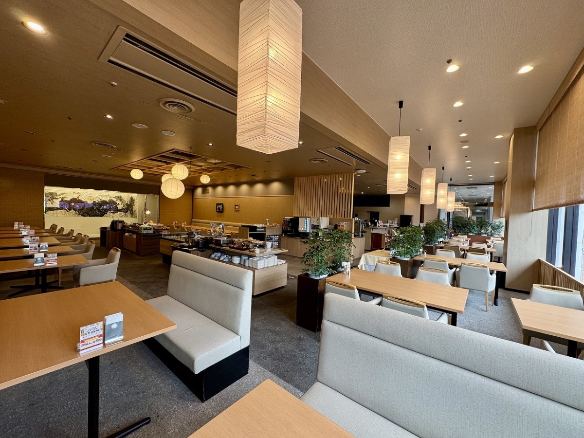 島根県出雲市にある『レストランくにびき』の店内の様子