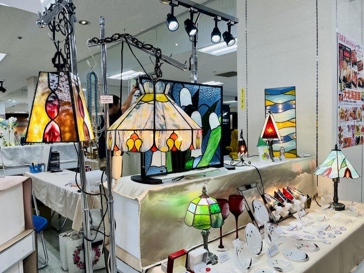 鳥取県米子市『JU米子髙島屋』で開催されている「秋の大北海道展」のガラス工芸品