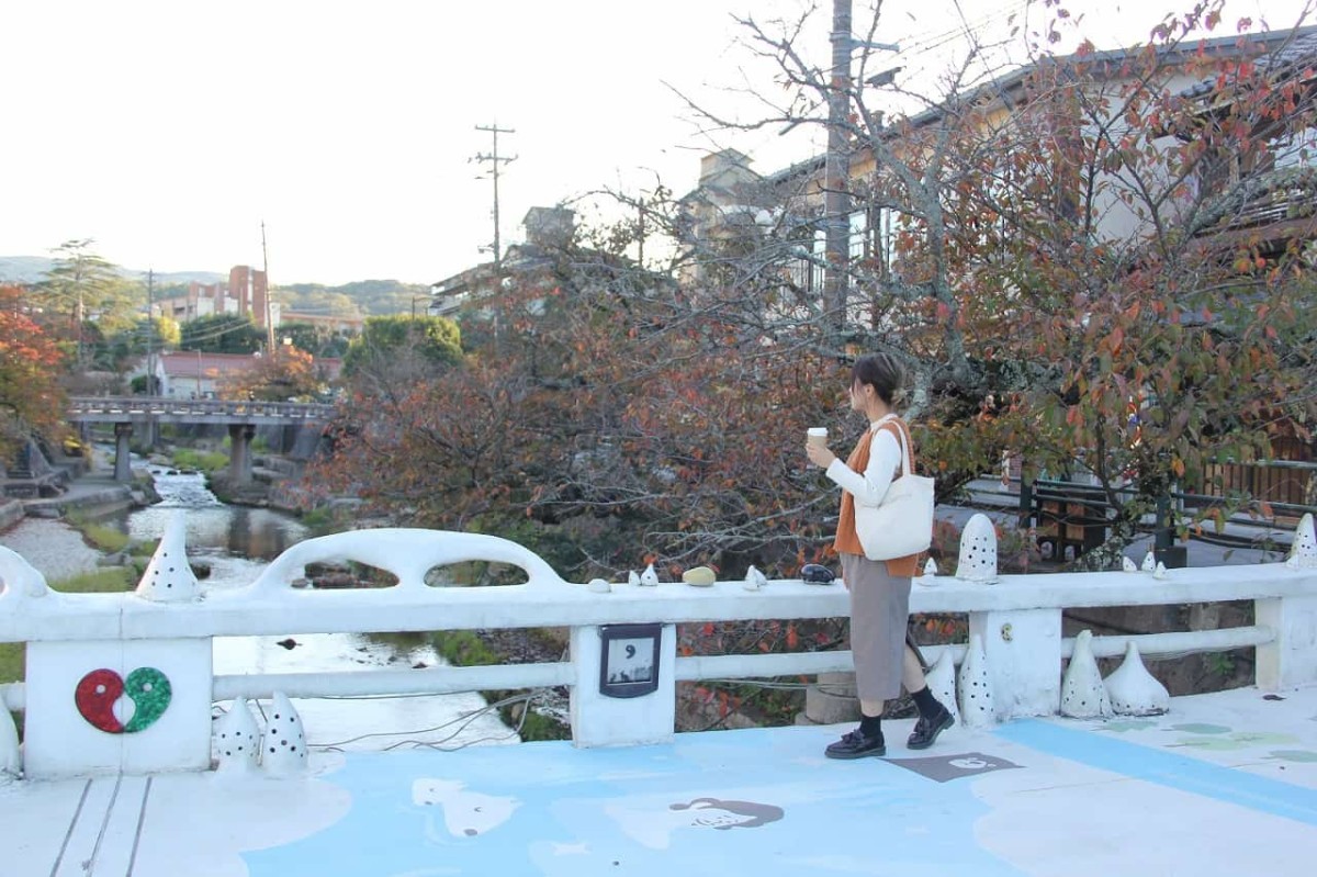 島根県松江市の玉造温泉街にある『mamecafe』の様子