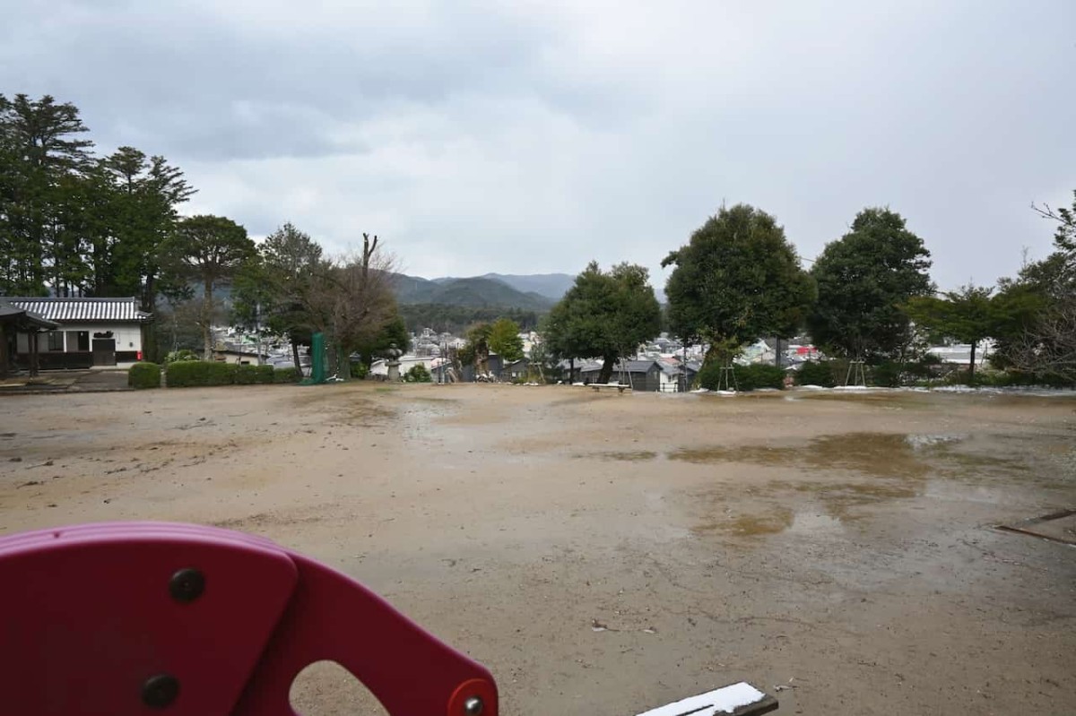島根県松江市にある『照床児童公園』のすべり台からの景色