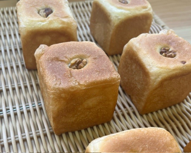 島根県雲南市にオープンした『雑貨とベーカリーkinoca』のパン