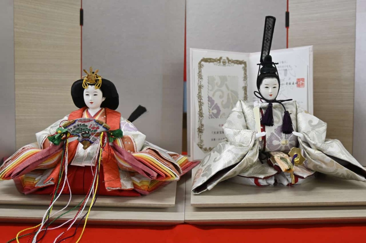 鳥取県倉吉市にある『わかさや』で販売しているひな人形