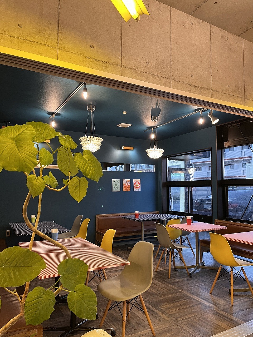 島根県松江市のオーガニックカフェ『ラ・ナチュラ』の店内の様子