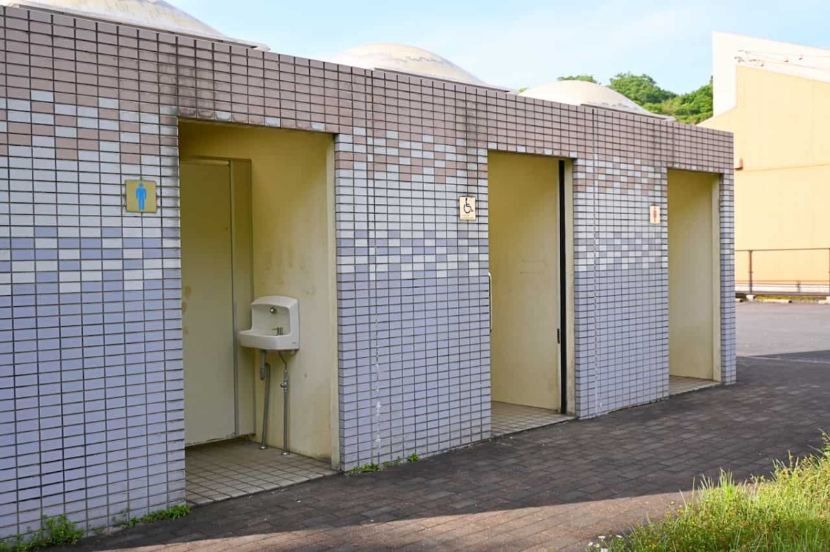 島根県雲南市にある『秋葉なかよし広場』のトイレ