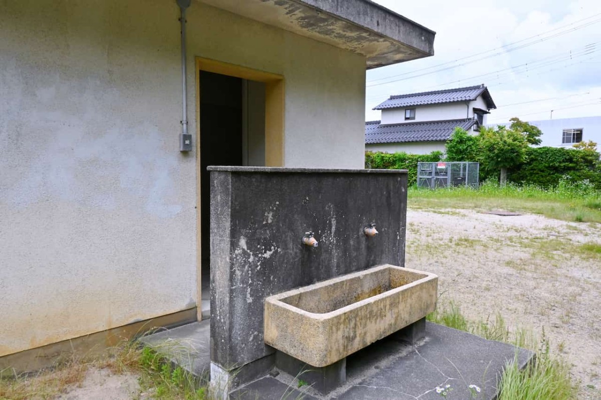 島根県松江市にある『沼児童公園』のトイレ