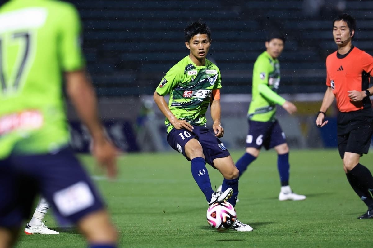 鳥取県のプロサッカークラブ「ガイナーレ鳥取」の試合風景