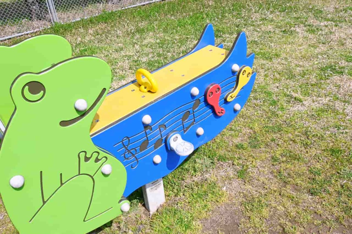 島根県松江市にある『竹崎児童公園』にあるスプリング遊具
