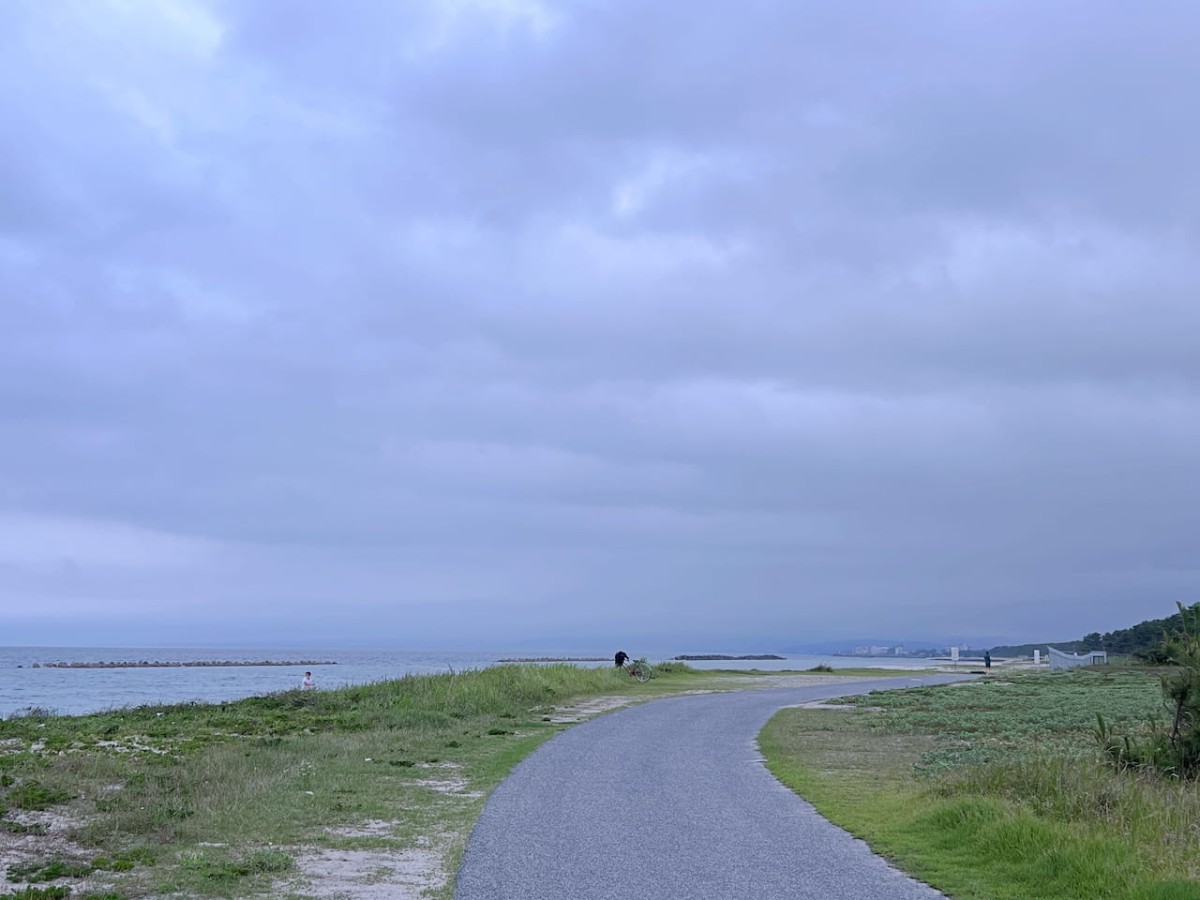 鳥取県米子市にある『河崎公園』からすぐの海辺