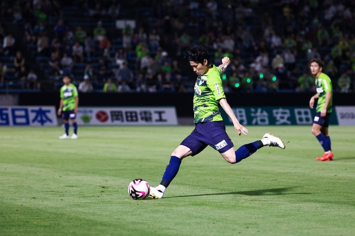 鳥取県のプロサッカークラブ「ガイナーレ鳥取」の試合風景