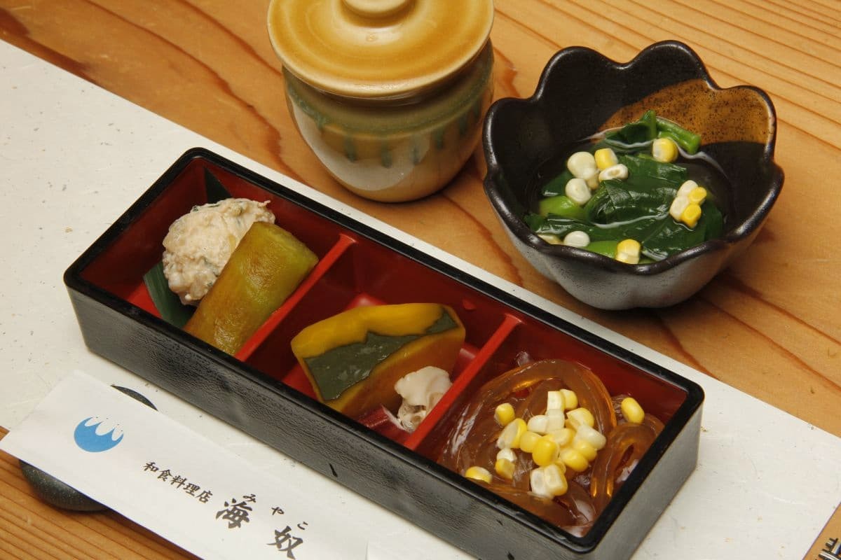 島根県松江市寺町の和食店『海奴-みやこ』の前菜