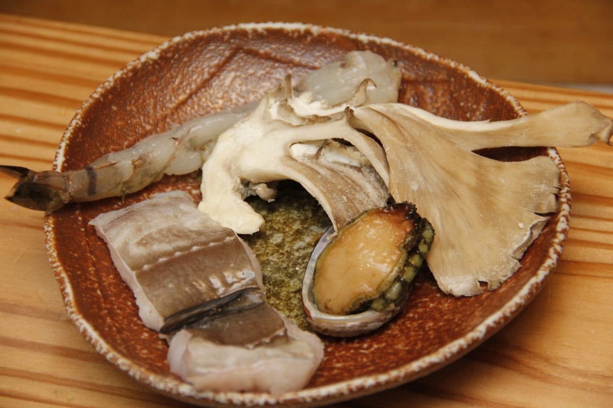 島根県松江市寺町の和食店『海奴-みやこ』の天ぷらで使用する食材