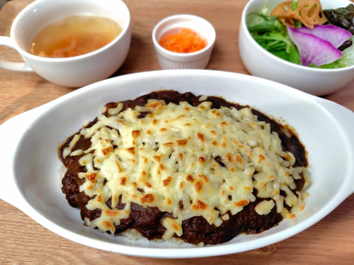 松江市白潟本町の八百屋カフェ『rooot』のしらかたカレードリア