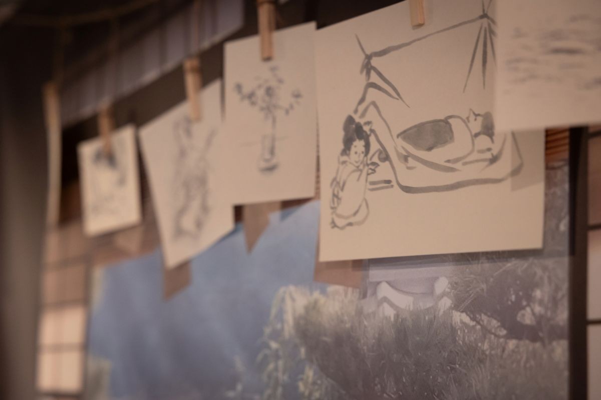 島根県松江市の観光スポット『カラコロ工房』で開催中の企画展「ばけばけ展」の展示品