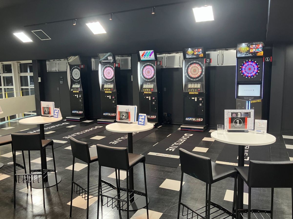 島根県松江市学園にあるビリヤード＆ダーツバー「ポイント松江学園店」のダーツコーナー