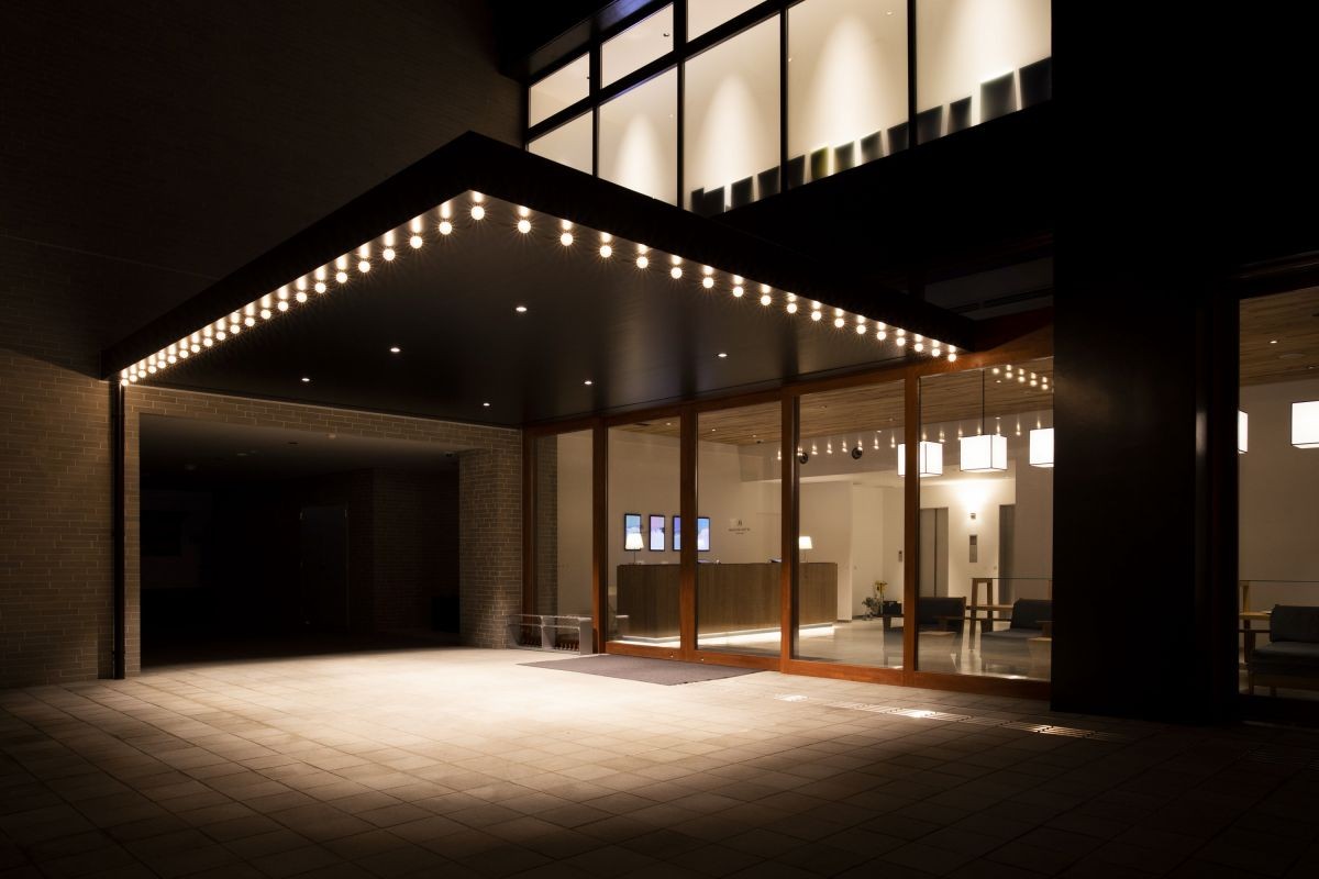 島根県益田市のホテル「MASCOS HOTEL」のエントランス