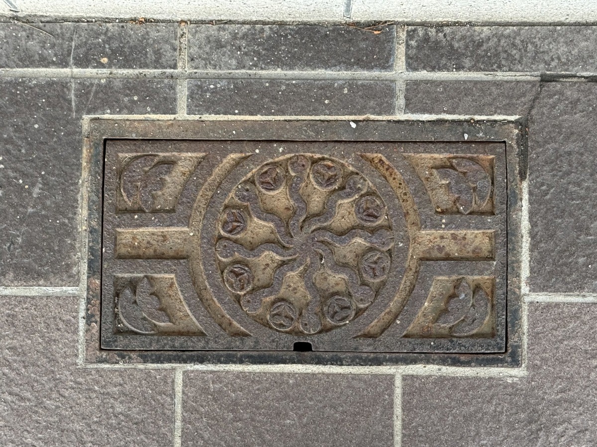 ヤマタノオロチのフタ