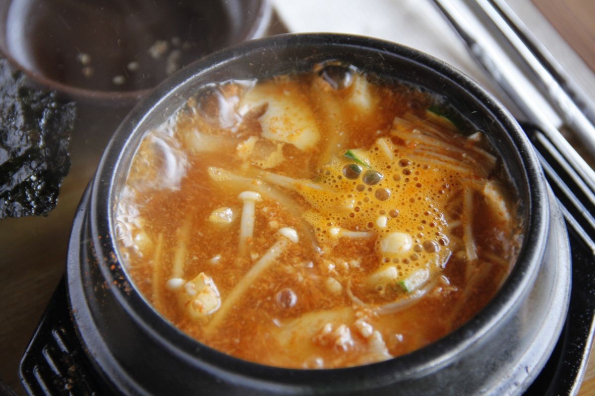 雲南市の古民家カフェ『Soban』のスンドゥブ