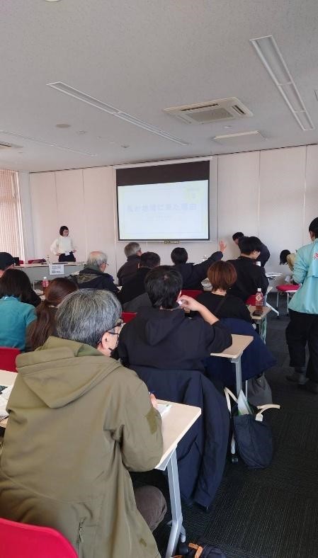 江津市で開催されたイベント「地域づくりオールスター祭」の会場内の様子