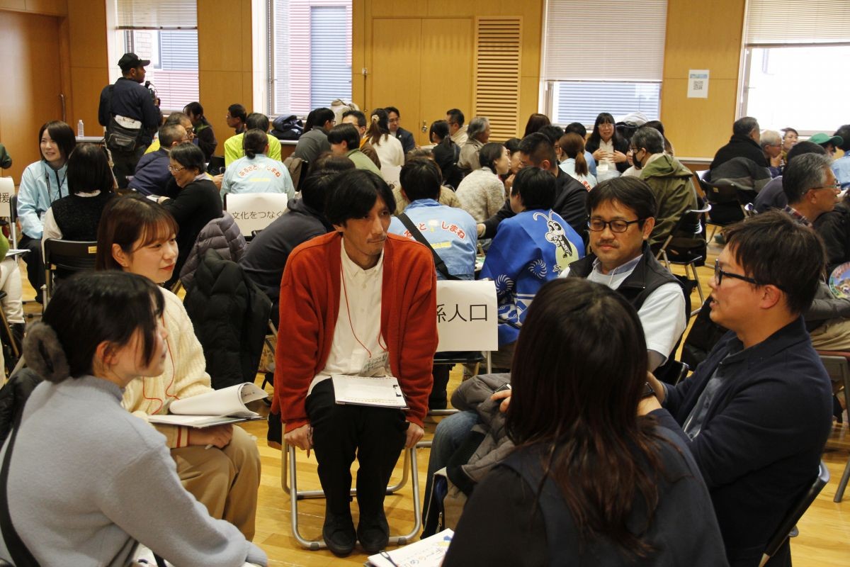 江津市で開催されたイベント「地域づくりオールスター祭」の会場内の様子
