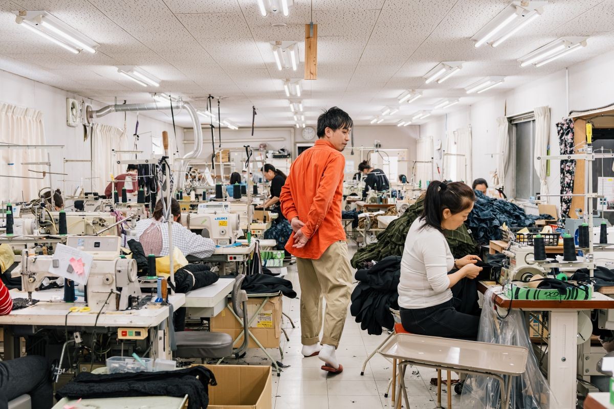 島根県出雲市の洋裁工場「スリーケー」の職場内観