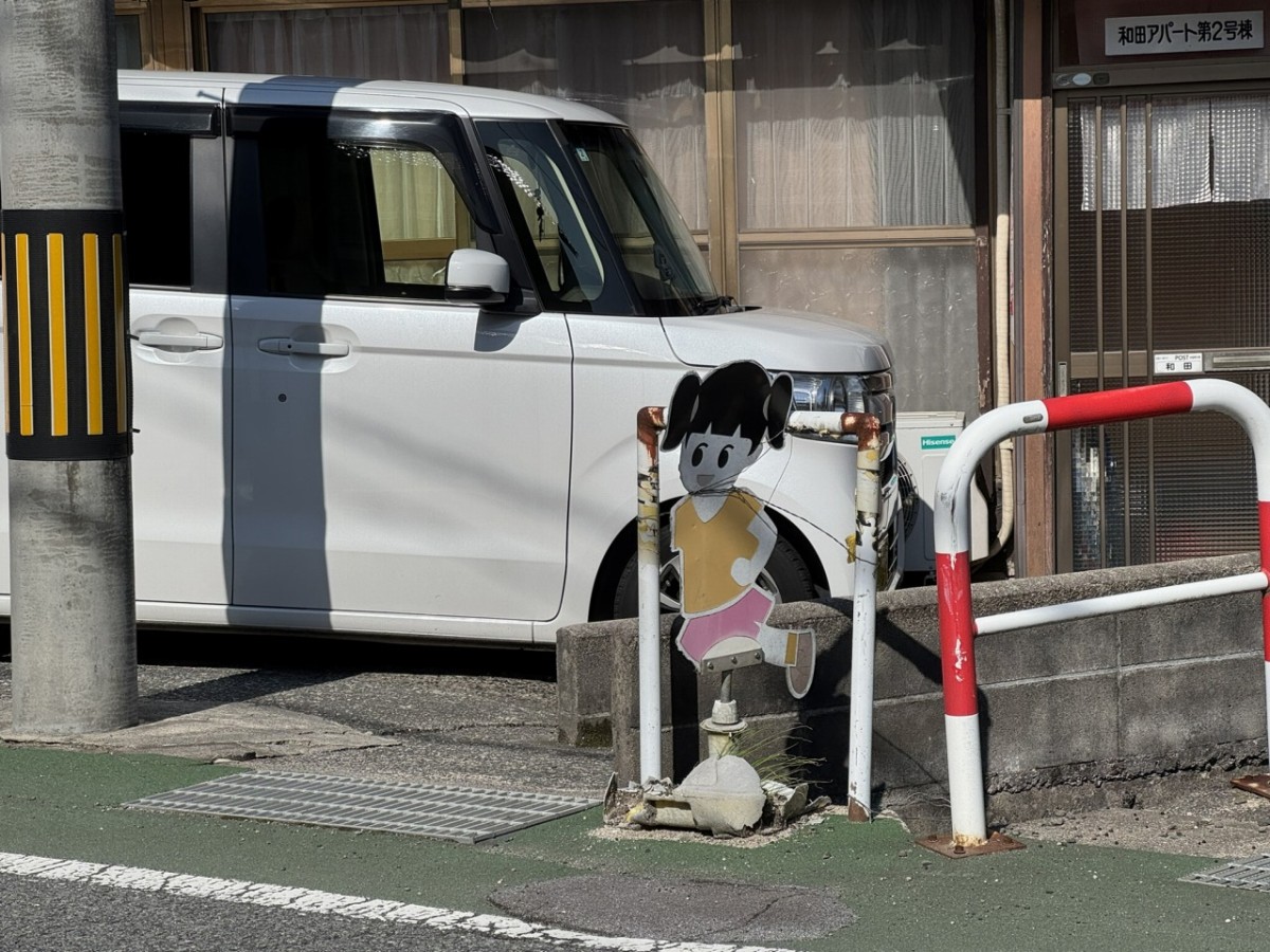 島根県大田市川合町で見つけた飛び出し坊や