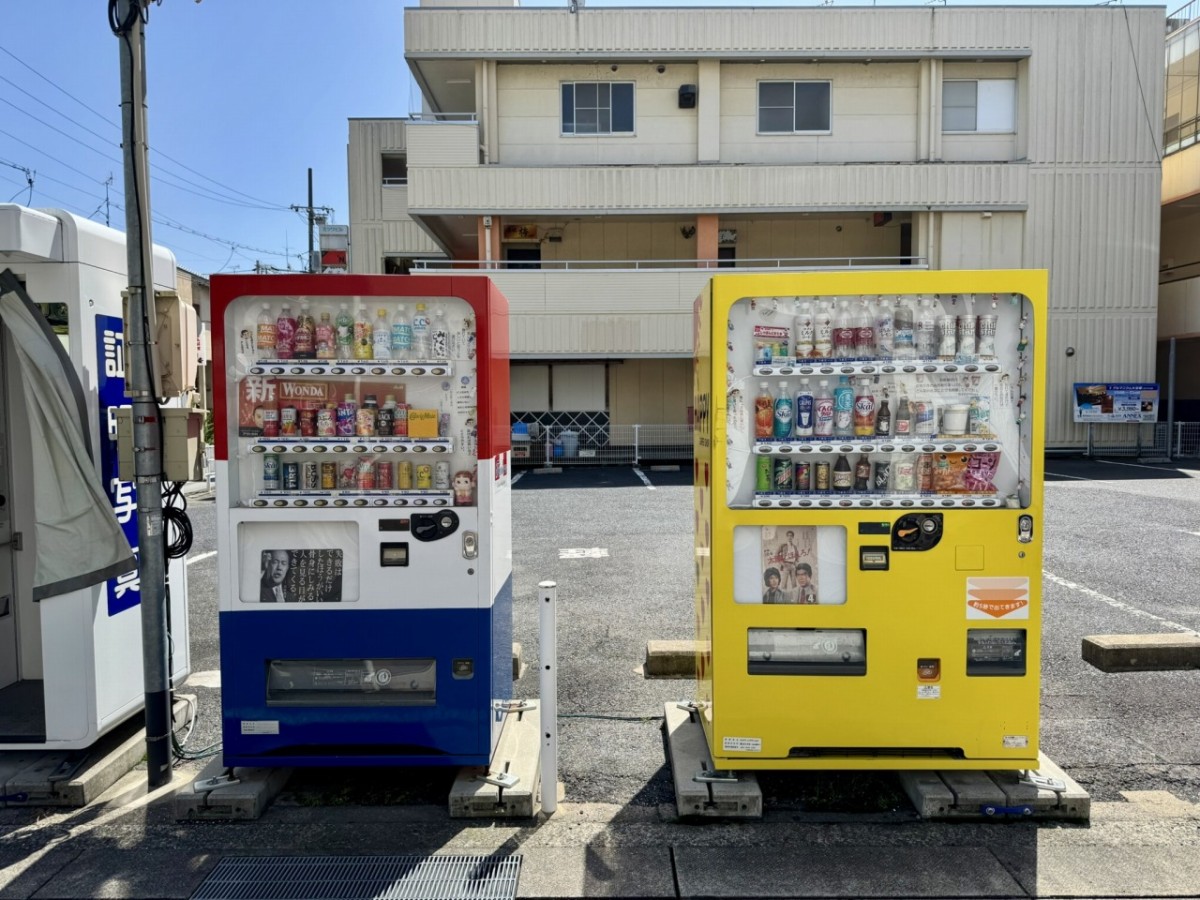 倉吉市上井町にある名言だらけな自販機
