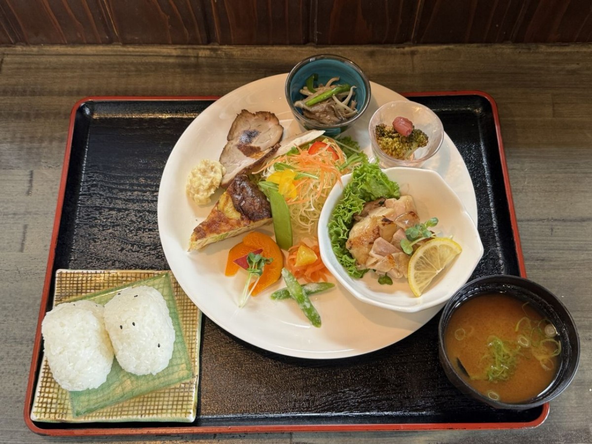 島根県奥出雲町の居酒屋『まいもんや味奈里』のランチ